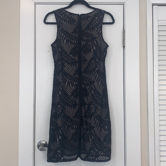 NWOT Sharagano Black Lace Palm Leaf Dress 10 - Picture 4 of 9